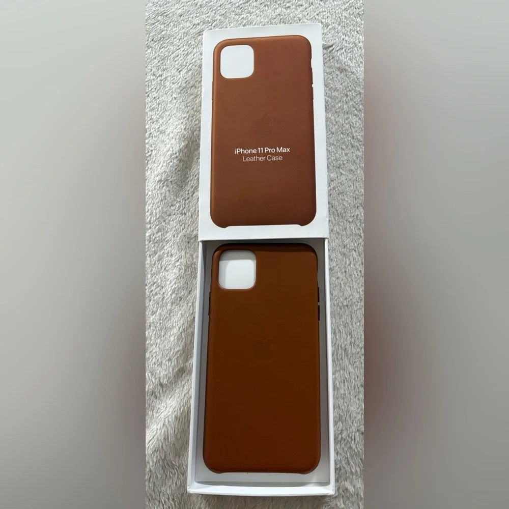 Apple iPhone 11 Pro Max Leather Case Saddle Brown Genuine Apple Case